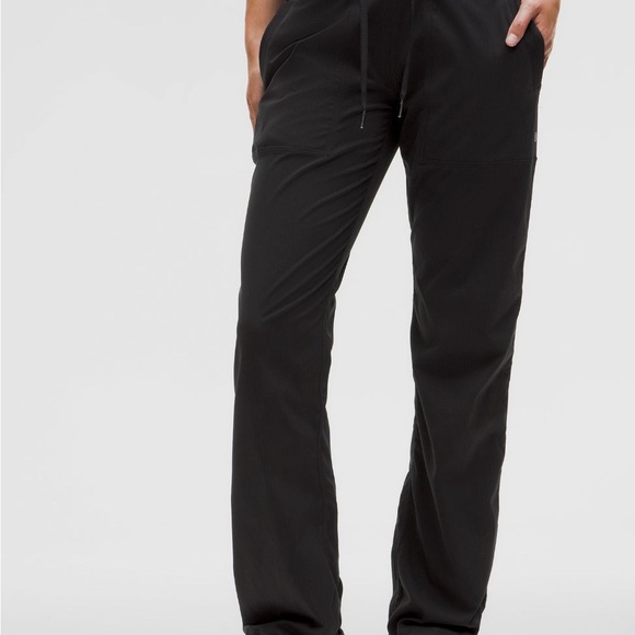 Lululemon Dance Studio Pant III UL R - black - NWT - Picture 1 of 3